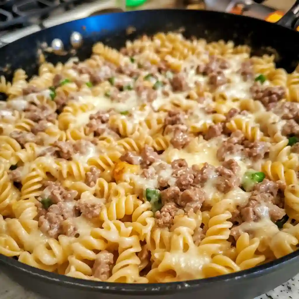 Ultimate Philly Cheesesteak Pasta – A Rich, Cheesy, One-Skillet Delight!
