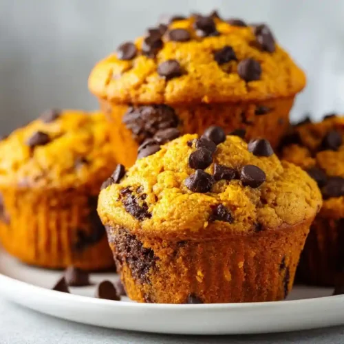 pumpkin chocolate chip muffins