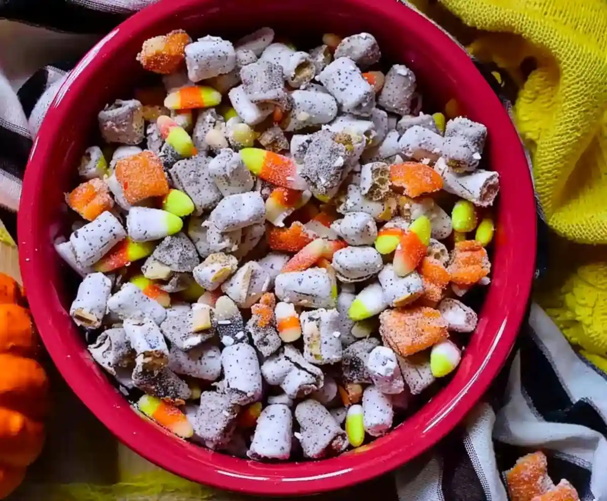 Halloween Snack Mix