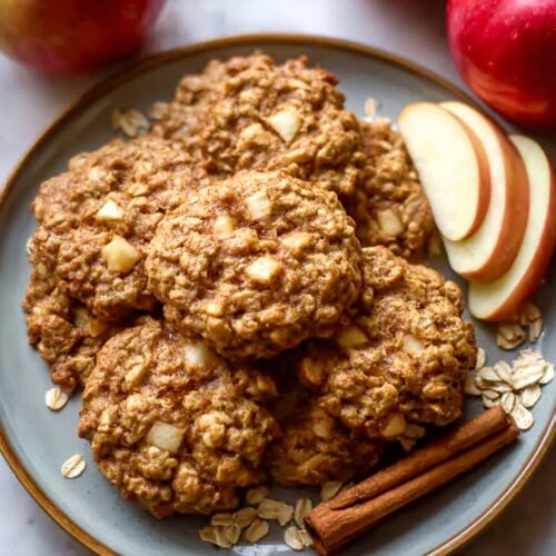 Cinnamon Apple Cider Oatmeal Cookies
