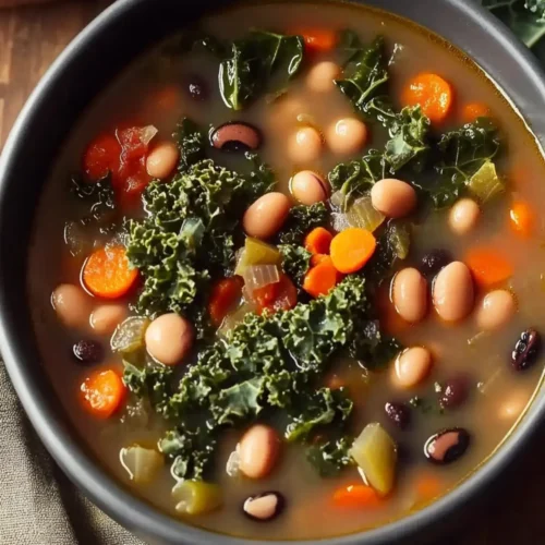 Black Eyed Peas and Kale Soup