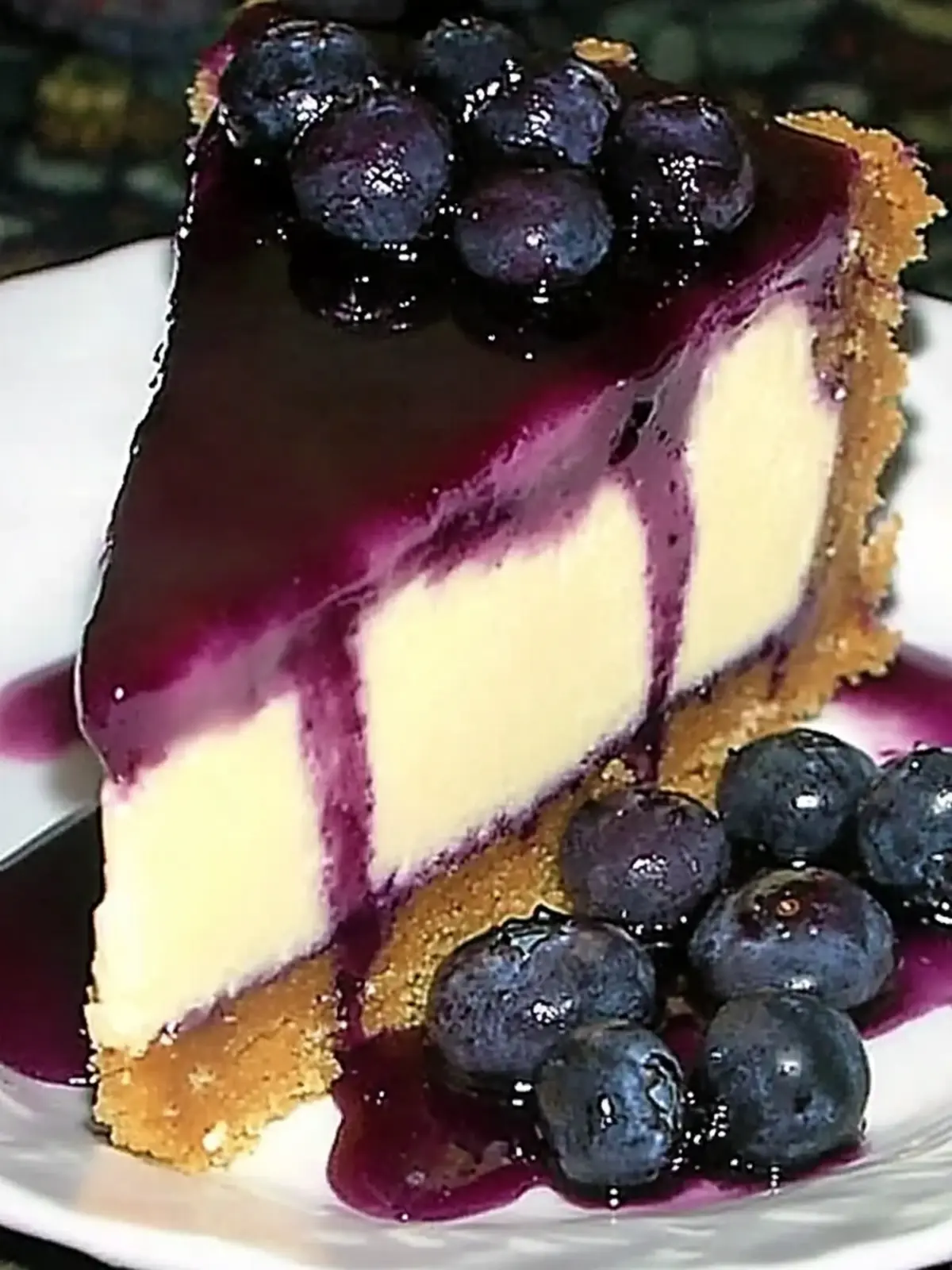 White Chocolate Blueberry Cheesecake